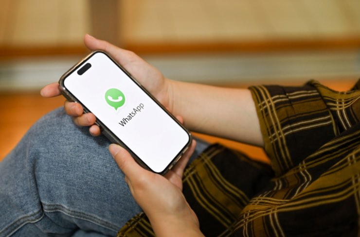 WhatsApp, l'applicazione cambia volto: che succede con l'update