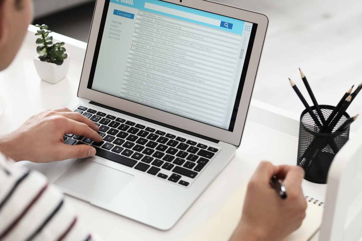 Non rispondere alle email fuori dall'orario di lavoro