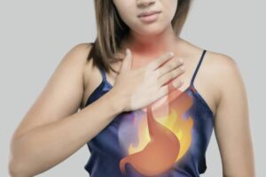 uesta condizione, sebbene di norma transitoria e spesso legata a fattori alimentari o abitudini scorrette, può richiedere attenzione medica