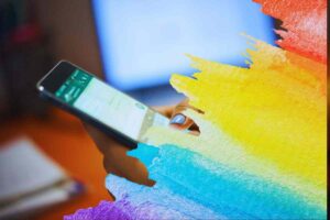 come cambiare colore di chat whatsapp